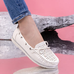 Дамски обувки Ovena - White